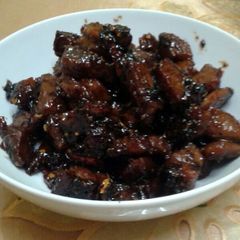 A picture of spicy beef terriyaki.