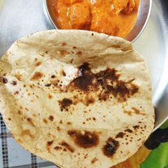 A picture of Tandoori roti.