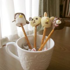A picture of Easy Chocolate Pops.
