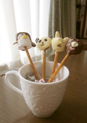 A picture of Easy Chocolate Pops.