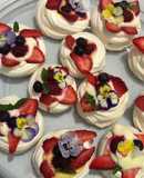 Mini pavlovas 🍓🫐
