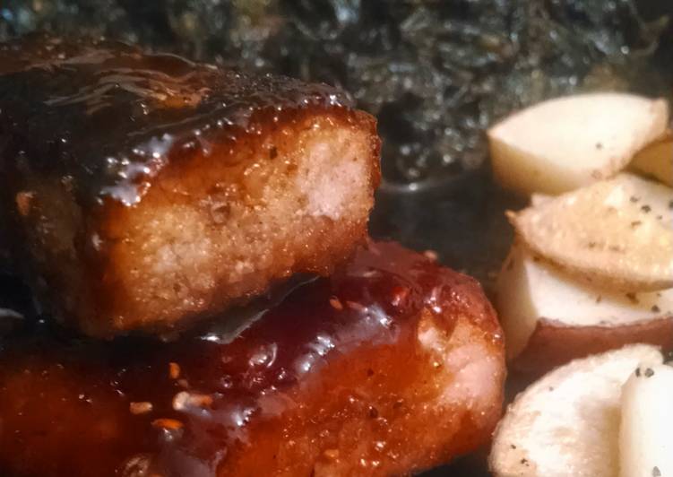 Raspberry almond crusted pork tenderloin (or ribs or chicken)