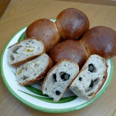 A picture of Jasmine Tea Bread Rolls.