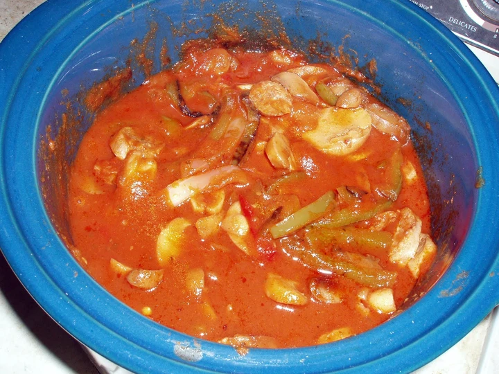 Easy Ways Make|Recipe} Crock Pot Sausage and Peppers, Can Pamper Your Tongue