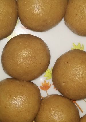 A picture of Atta ladoo recipe.