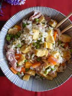 Una foto de Arroz tres delicias saludable a mi manera