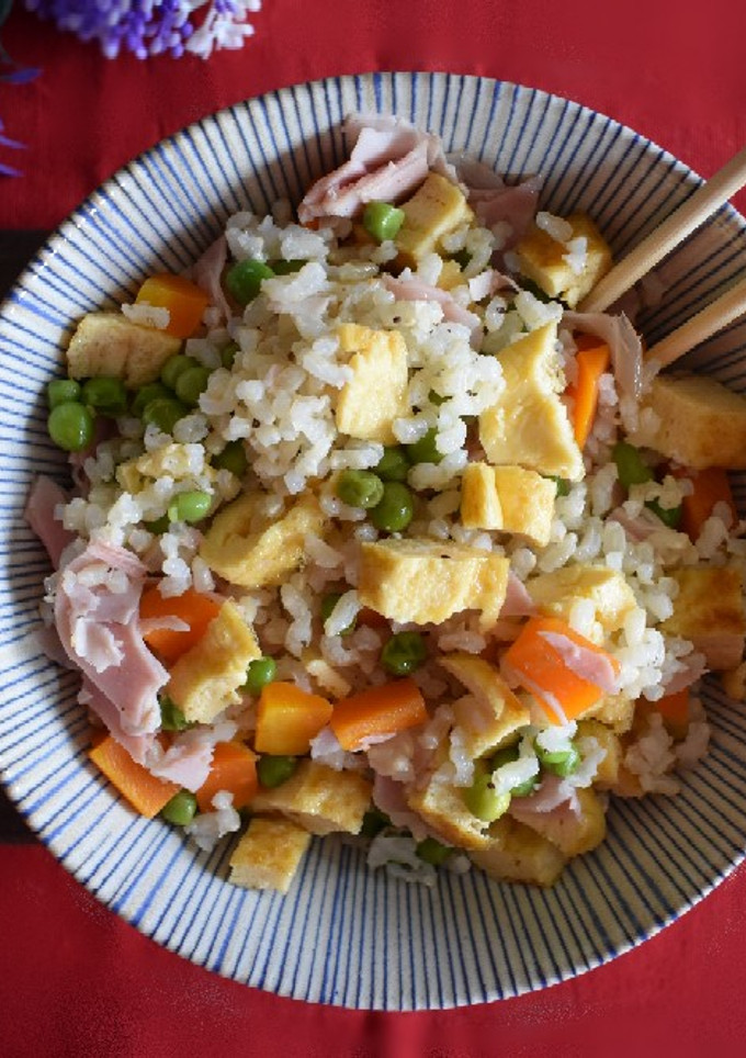 Una foto de Arroz tres delicias saludable a mi manera