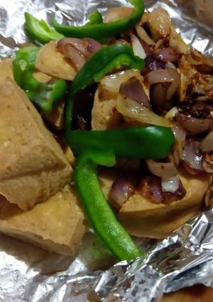 A picture of Simple awara with onion sauce.