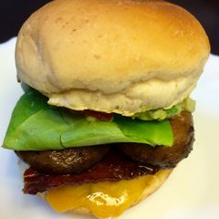 A picture of Mini Burger.