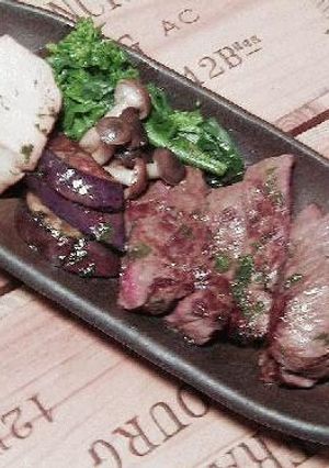 A picture of Japanese-style Beef Steak.