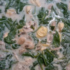 A picture of Creamy Chicken Tortellini Soup.