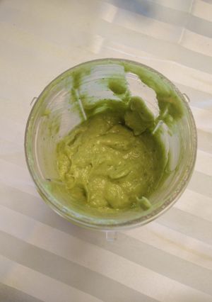 A picture of Quick N' Easy Creamy Guacamole.