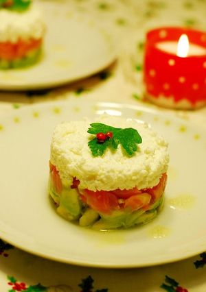 A picture of Christmas Salmon and Avocado Salad.