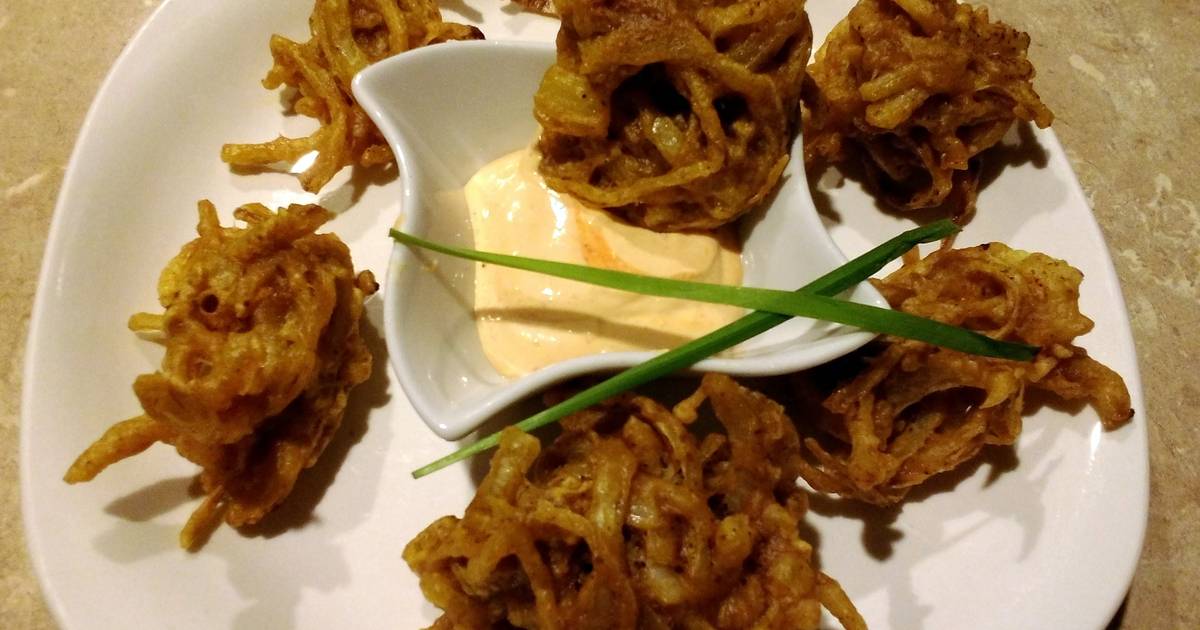 Fried onion balls Recipe by Taylor Topp Comacho Cookpad
