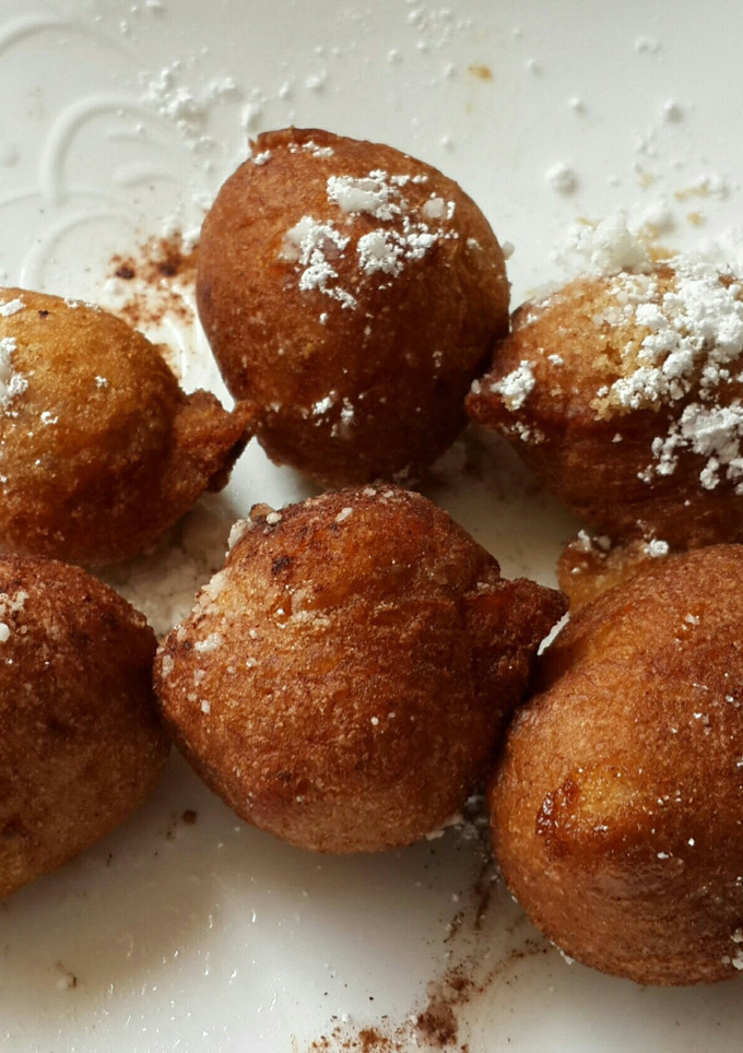 A picture of Mini Banana Donut Holes.