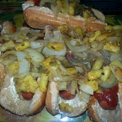 A picture of Sweet and spicy hot dog topper.
