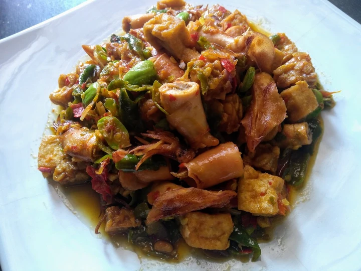 Langkah Gampang Menyiapkan Resep  Oseng cumi asin yang Bikin Ngiler, Menggugah Selera