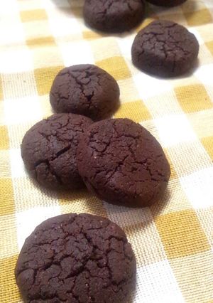 A picture of My Sister's Favorite Cocoa Cookies with Vegetable Oil & Rice Flour.