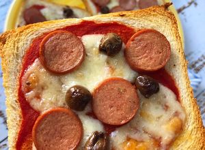 Foto di Finte pizzette veloci
