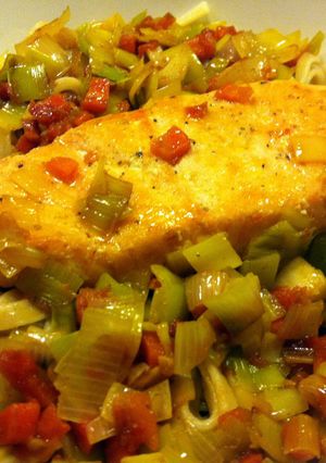 A picture of Salmon With Tomato Sauce.