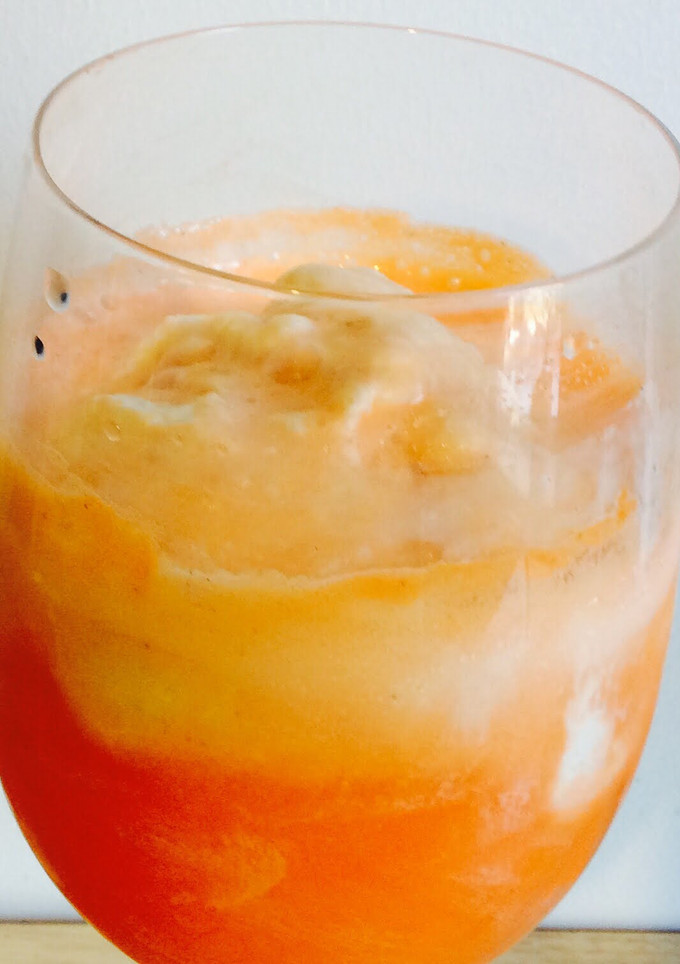 A picture of Orange Creamsicle Float.