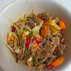 A picture of Capcay bakso sederhana dengan ayam suwir.