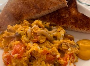 Una foto de Scrambled eggs