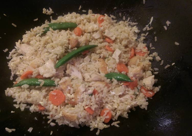 Recipe of Delicious Chicken Fried Brown Rice & Sweet Basil