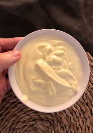Una foto de Salsa mayonesa sin huevofácil y rápida - Lactonesa