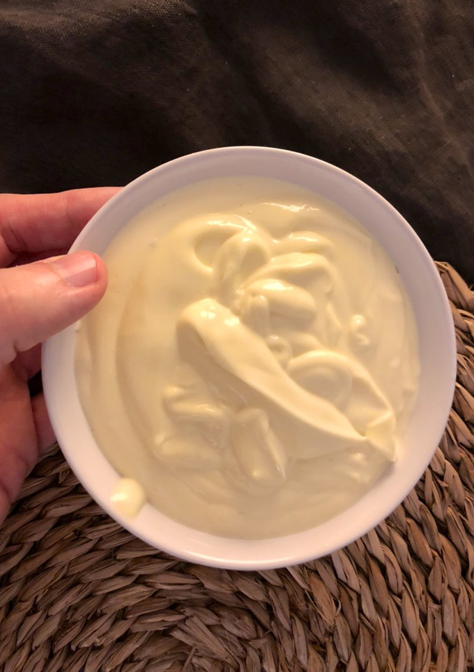 Una foto de Salsa mayonesa sin huevofácil y rápida - Lactonesa