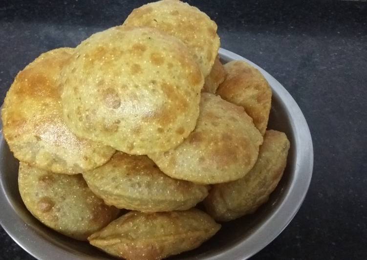 Recipe of Quick Peas Pooris