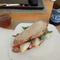 A picture of Bocadillos Parisinos.