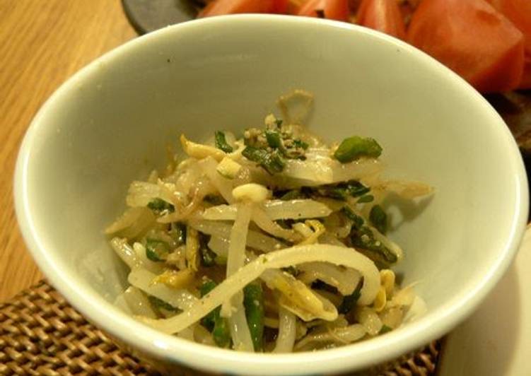 Recipe of Quick Bean Sprout Namul in a Microwave Steaming Container