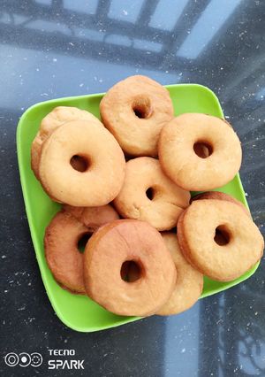A picture of Donuts.