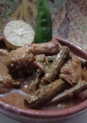 A picture of Wings with moringa phalli.