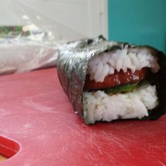 A picture of Spam Musubi.