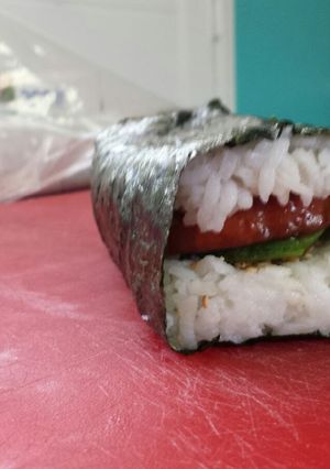 A picture of Spam Musubi.