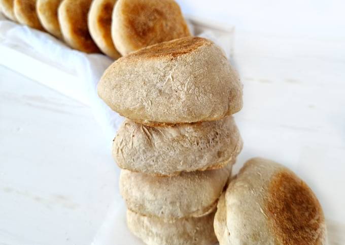 English muffins, bollos ingleses sin horneado, en panificadora Receta de ?  La Cocinera Novata - Cookpad