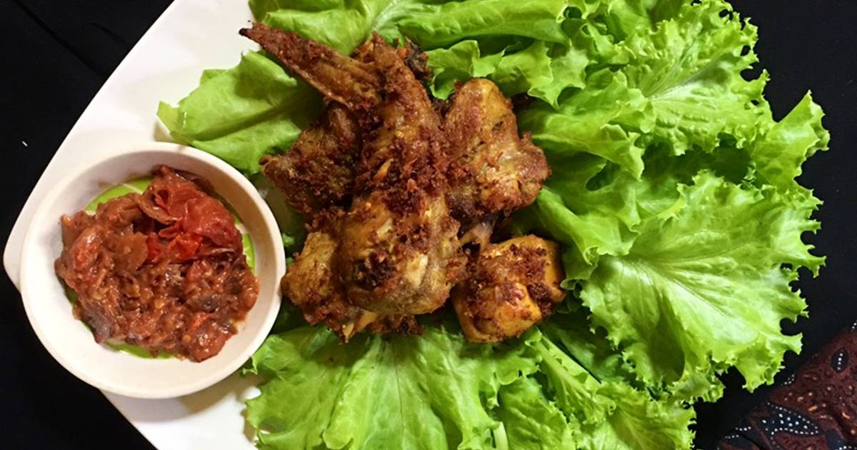 Resep Ayam Goreng Ungkep Bumbu Kuning Oleh Cici Kitchen Cookpad