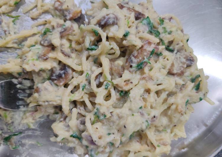 Simple Way to Prepare Speedy Mushroom carbonara