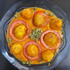 A picture of Kashmiri dum aloo.