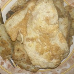 A picture of Yamarita wt fried egg.