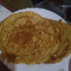 A picture of Cinnamon and pineapple pancakes.