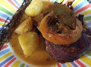 Una foto de Galta/carrillera al horno al vino blanco
