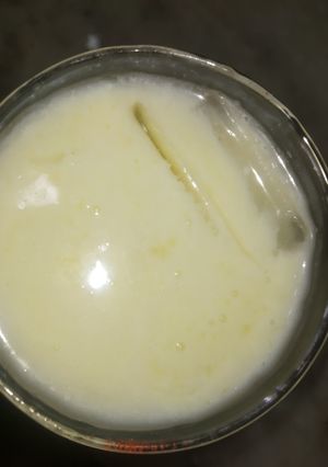 A picture of Mango shake.