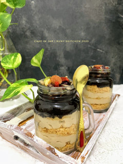 Foto resep Biscuits Coffee Cream Cake in jar