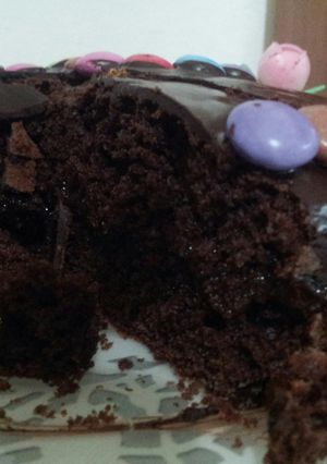A picture of AMIEs Almond Brownie Cake.
