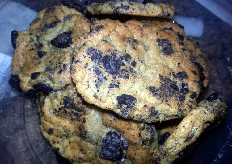 Simple Way to Prepare Quick Oreo Blast Chocolate Chip Cookies