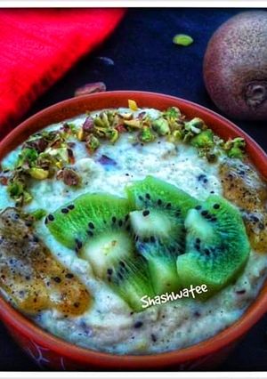 A picture of Kiwi Firni.