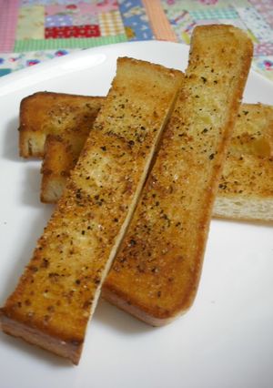 A picture of Garlic Pepper Toast.